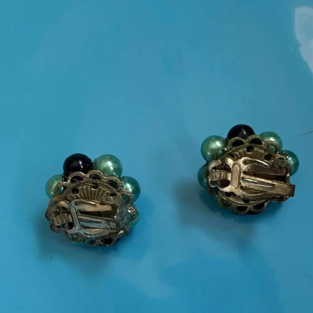 Cluster Faux Pearl Green and Purple Clipon Earrings - Picture 5 of 5